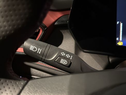 Used 2025 Chevrolet TrailBlazer RS w/ Convenience Package image 15