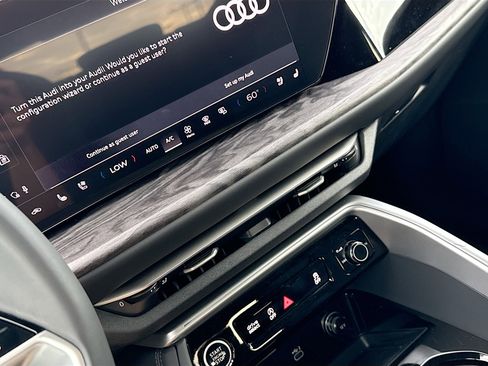 New 2025 Audi Q5 Premium Plus image 26