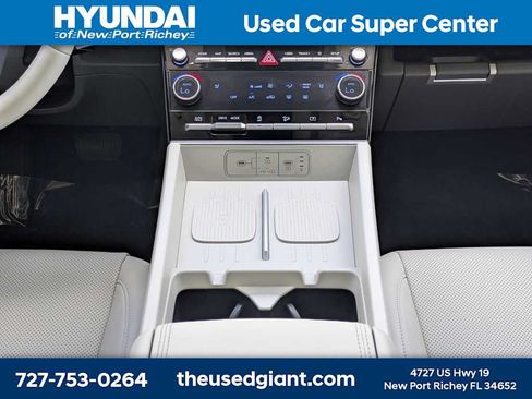 Used 2025 Hyundai Santa Fe SEL FWD image 24
