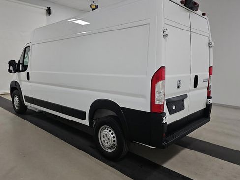 Used 2026 RAM ProMaster 2500 w/ Convenience Group FWD image 4