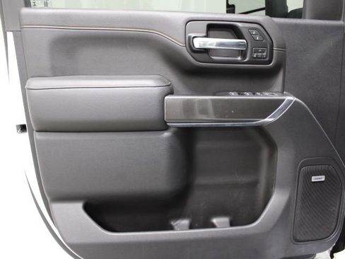 Used 2020 GMC Sierra 2500 AT4 w/ AT4 Premium Package image 14