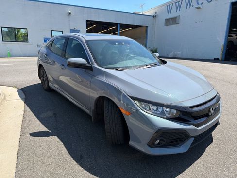 Used 2019 Honda Civic EX image 12