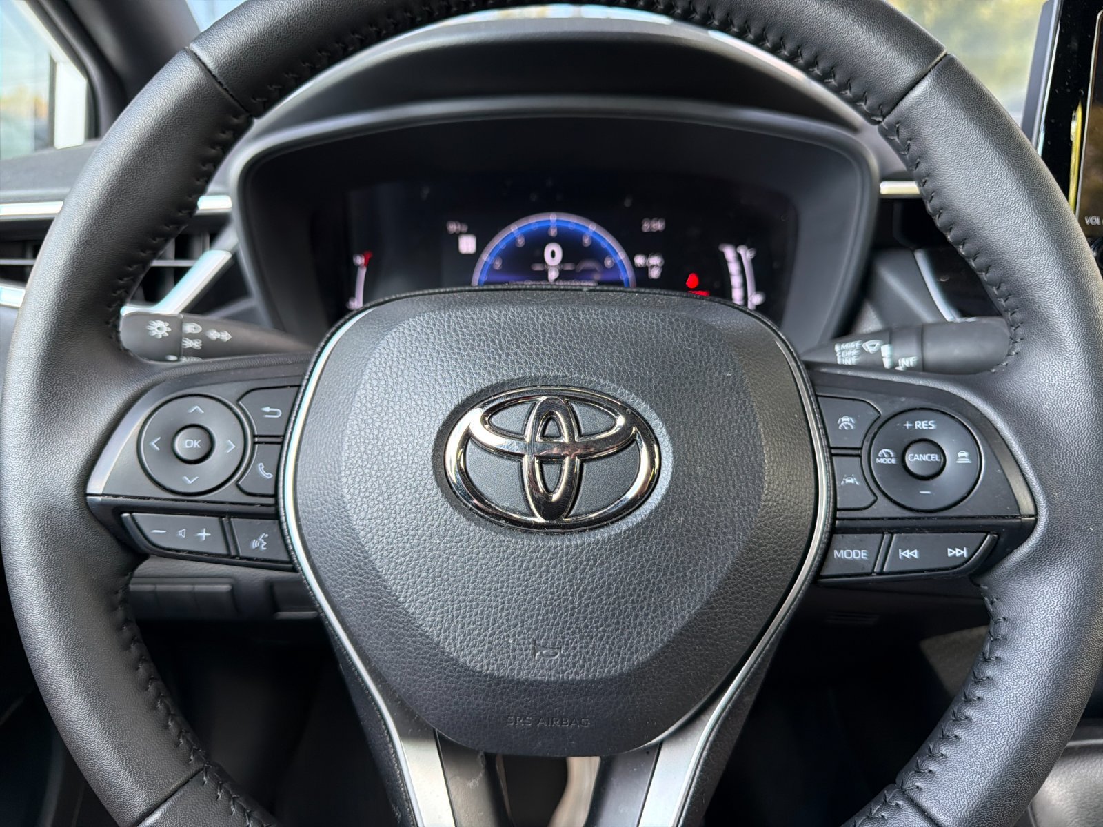 Used 2026 Toyota Corolla SE FWD image 21