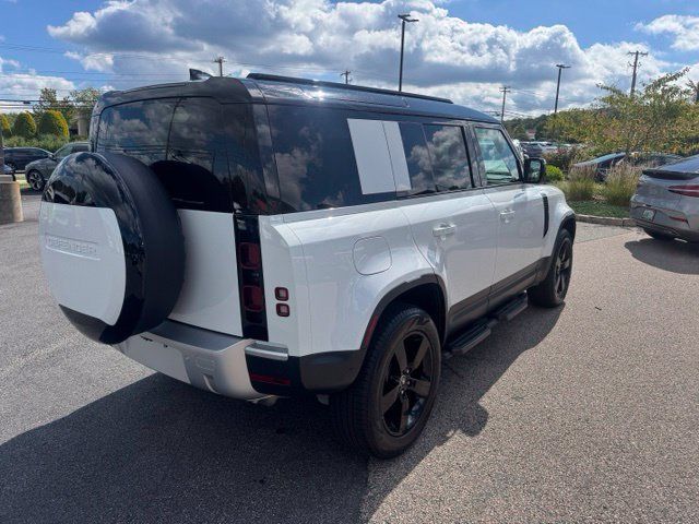Used 2025 Land Rover Defender 110 S AWD/4WD image 9