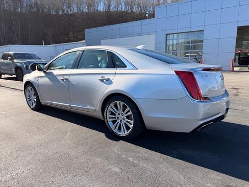 Used 2019 Cadillac XTS Luxury image 7