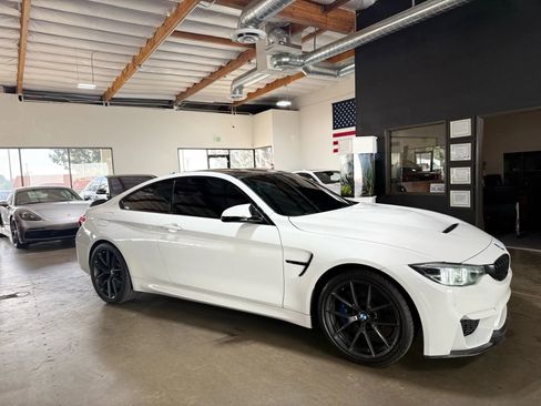 Used 2019 BMW M4 CS image 6