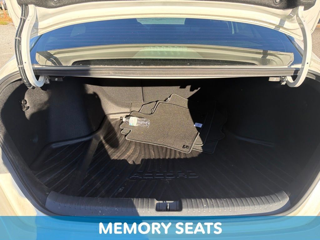 Used 2025 Honda Accord SE image 16