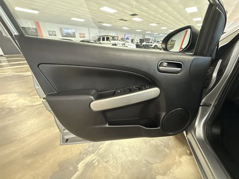 Used 2014 MAZDA MAZDA2 Sport FWD image 8