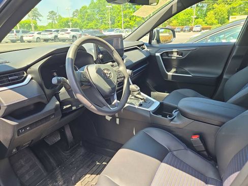 Used 2025 Toyota RAV4 XSE image 4