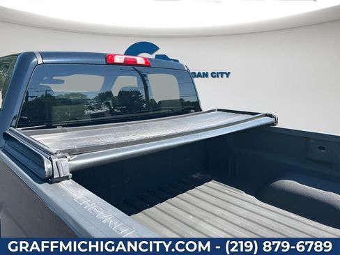 Used 2016 Chevrolet Silverado 1500 Custom w/ Custom Convenience Package AWD/4WD image 9