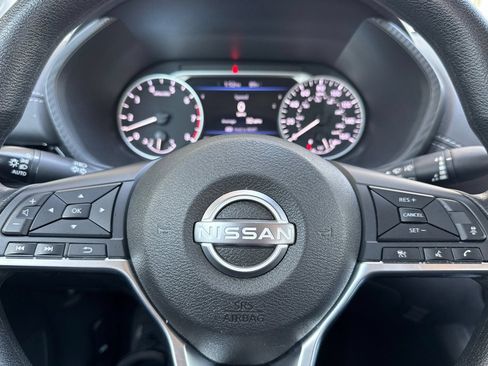 Used 2024 Nissan Sentra SV FWD image 22