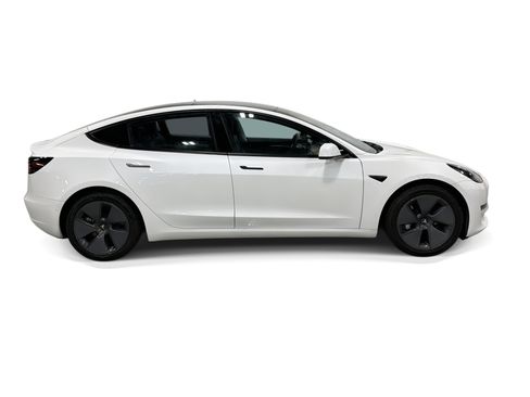 Certified 2022 Tesla Model 3 Long Range AWD/4WD image 7