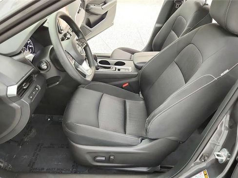 Used 2022 Nissan Altima 2.5 SV AWD/4WD image 23