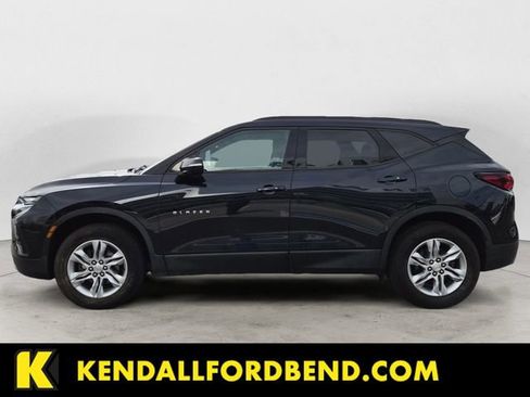 Used 2020 Chevrolet Blazer LT FWD image 2