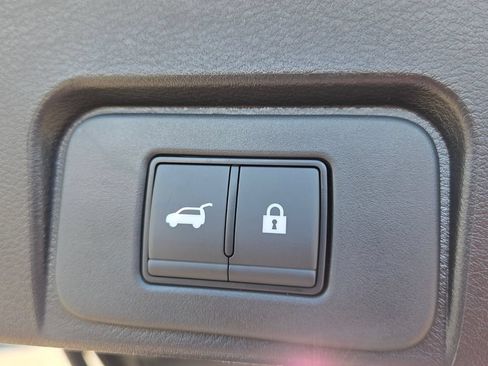 New 2026 Nissan Rogue SV FWD image 10