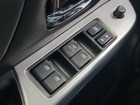 Used 2016 Subaru Crosstrek 2.0i Limited image 22