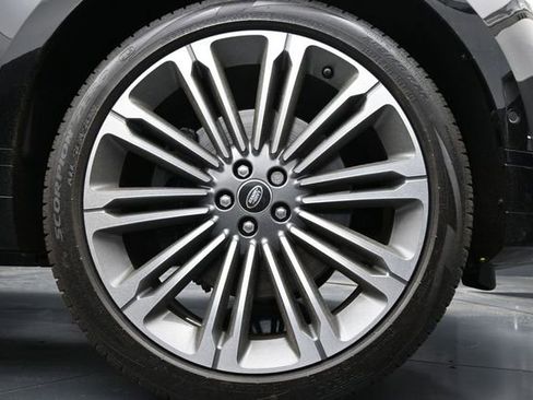 Used 2026 Land Rover Range Rover Velar Autobiography AWD/4WD image 13