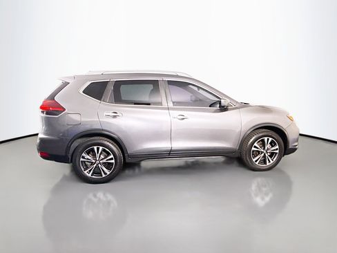 Used 2019 Nissan Rogue SV w/ Premium Package FWD image 11