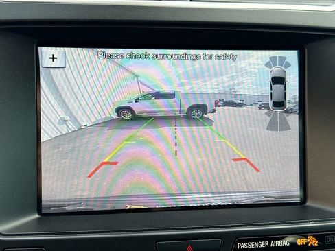 Used 2018 Ford Explorer XLT w/ Equipment Group 202A AWD/4WD image 14