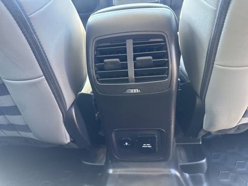 Used 2025 Ford Bronco Sport Badlands image 17