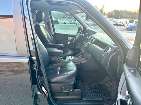 Used 2016 Land Rover LR4 HSE image 21