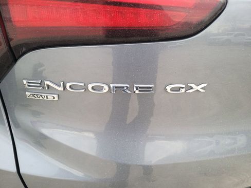 Used 2021 Buick Encore GX Essence image 5