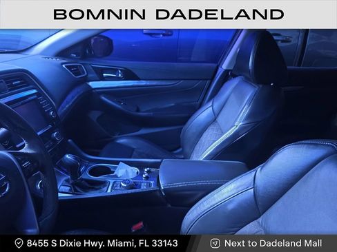 Used 2017 Nissan Maxima SR w/ Midnight Edition image 14