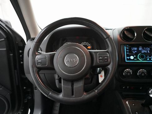 Used 2016 Jeep Patriot High Altitude image 4