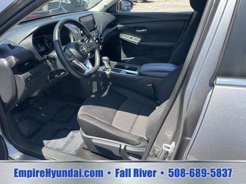 Used 2024 Nissan Sentra SV FWD image 18