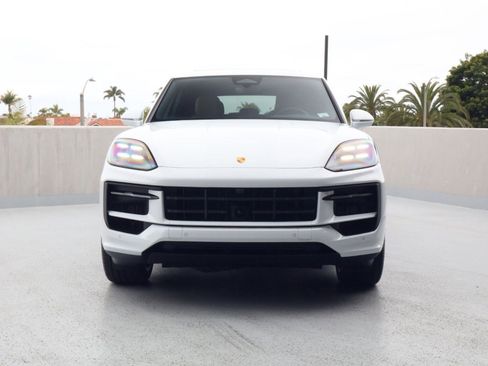 New 2026 Porsche Cayenne AWD/4WD image 6