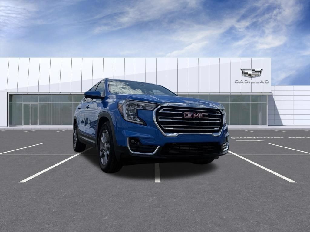 Used 2024 GMC Terrain SLT w/ Tech Package FWD image 8