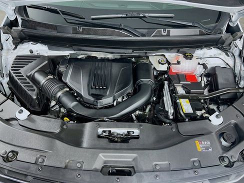 Used 2025 Chevrolet Traverse LT image 31