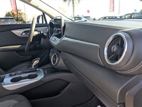 Used 2024 Chevrolet Blazer LT w/ Convenience Package image 34