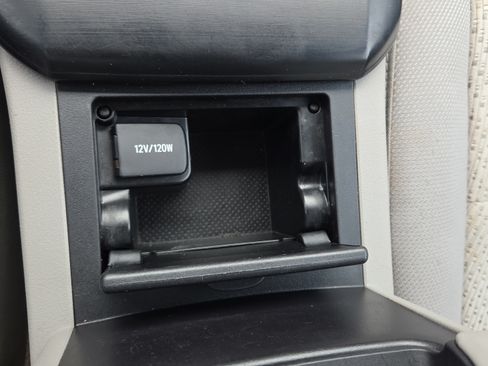 Used 2014 Toyota Camry LE FWD image 31