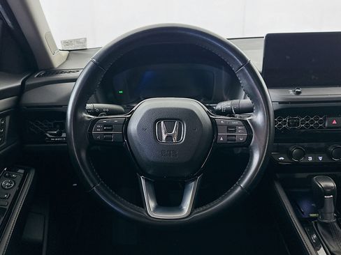 Used 2023 Honda Accord Touring image 17