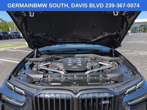 Used 2025 BMW X7 M60i AWD/4WD image 14