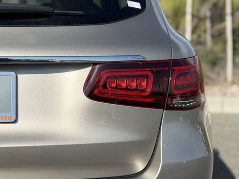 Used 2020 Mercedes-Benz GLC 300 image 12