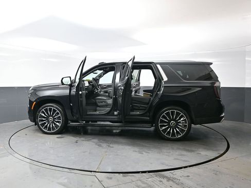 New 2026 Chevrolet Tahoe High Country AWD/4WD image 59