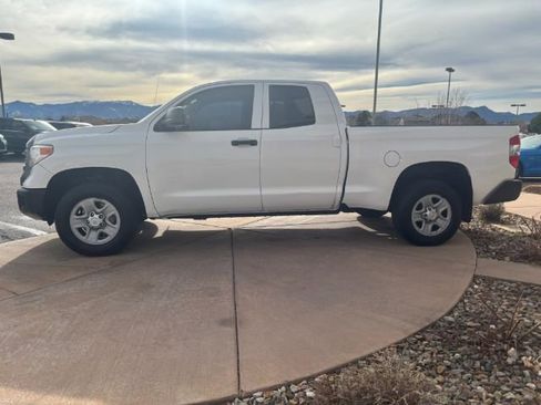 Used 2017 Toyota Tundra SR image 5