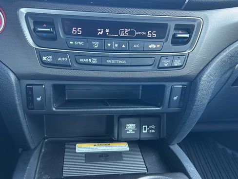 Used 2022 Honda Passport TrailSport image 23