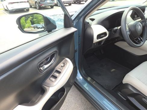 Used 2024 Honda HR-V LX image 15