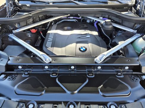 New 2026 BMW X7 xDrive40i w/ Executive Package image 12