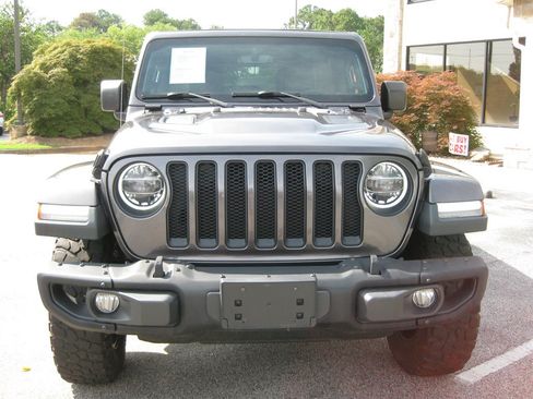 Used 2019 Jeep Wrangler Unlimited Sahara w/ Quick Order Package 24M Moab AWD/4WD image 2
