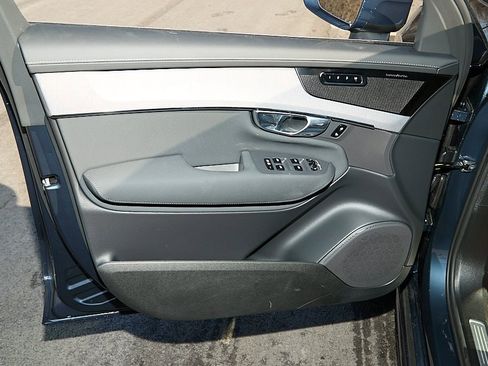 New 2026 Volvo XC90 B6 Ultra w/ Protection Package image 10