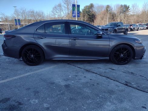 Used 2023 Toyota Camry XSE image 10