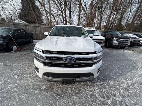 Used 2024 Ford Expedition Max Limited image 2