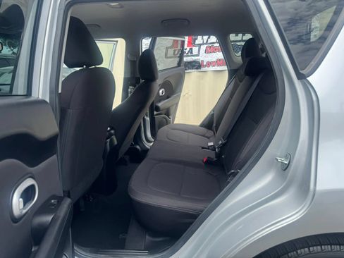 Used 2016 Kia Soul FWD image 9