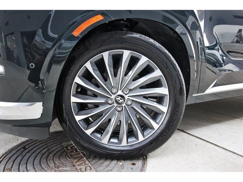 Certified 2024 Hyundai Palisade Calligraphy AWD/4WD image 33