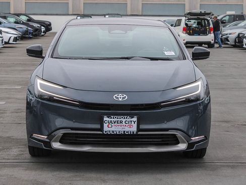 New 2026 Toyota Prius XSE Premium image 2