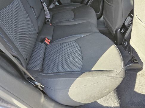 Used 2023 Jeep Compass Sport image 30